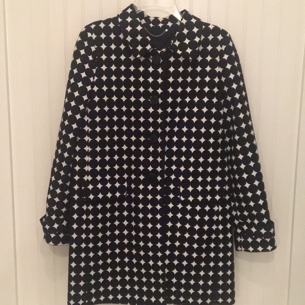 COPY - Retro style Black & White Swing Coat